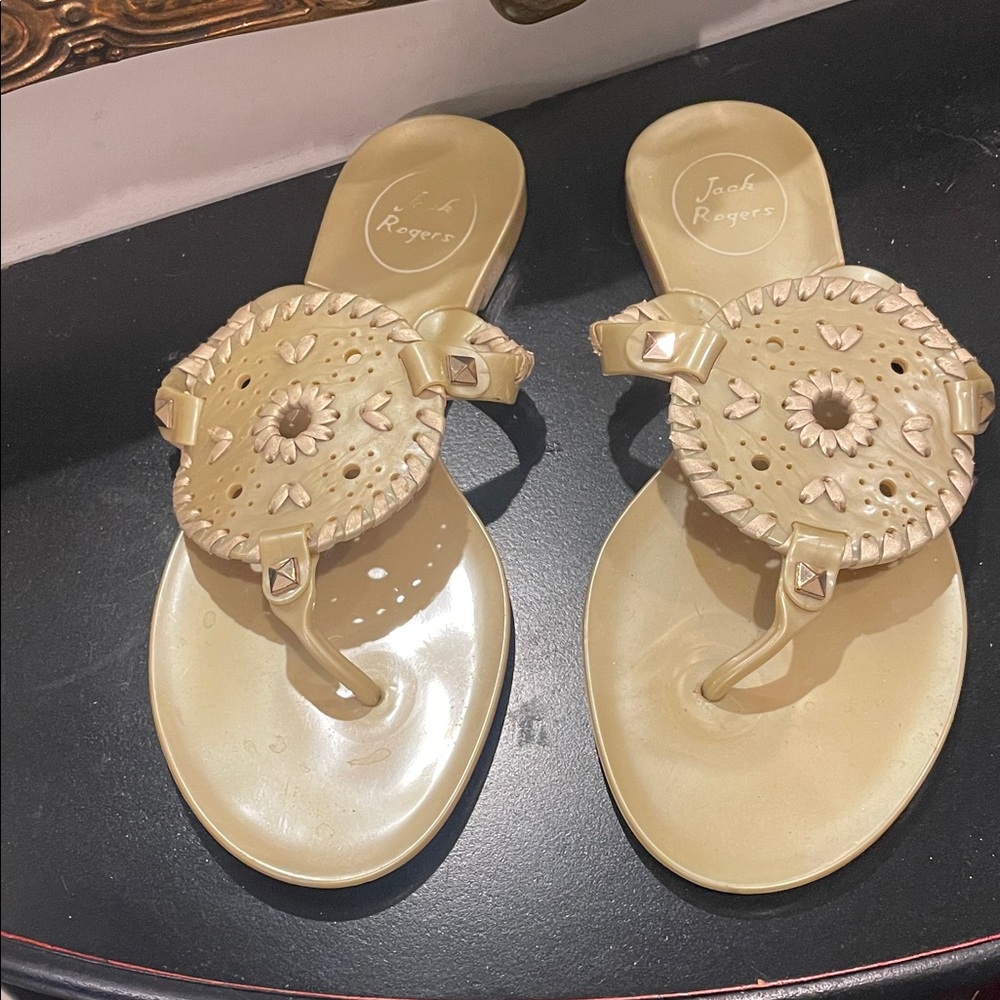 JACK ROGERS Gold “Georgica” Jelly Flip Flop Sandals Size 7